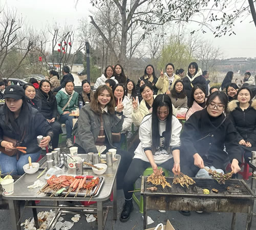 綿陽市先鋒醫(yī)療器械有限公司—— 慶?！?.8婦女節(jié)”，共赴燒烤盛宴，致敬巾幗風(fēng)采